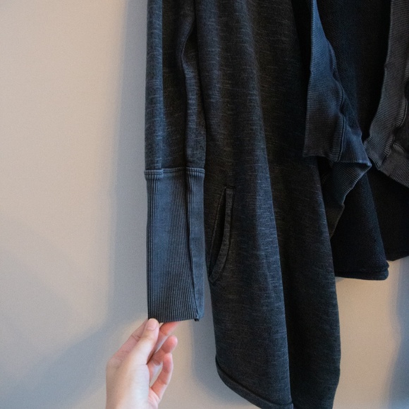 Silence & Noise Sweatshirt Cardigan Black High Low - Picture 4 of 5